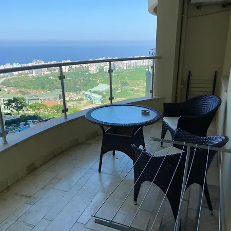 Apart Otel Goldcity 2 Chambres, Vue Sur Mer, Aquapark Non Inclus 3*